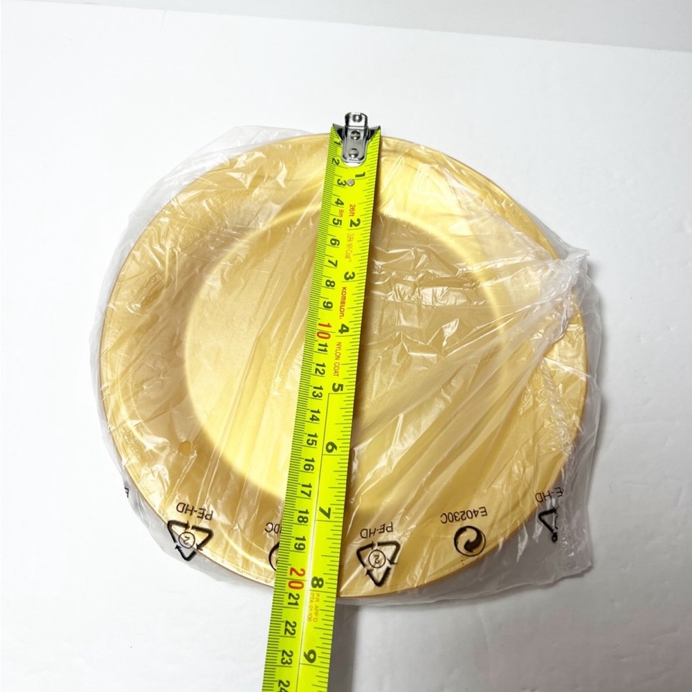 NEW! OPEN HOUSE ROUND DESSERT PLATES -Gold - Picture 3 of 4